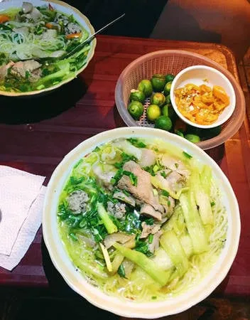 Bún mọc đêm Hà Nội