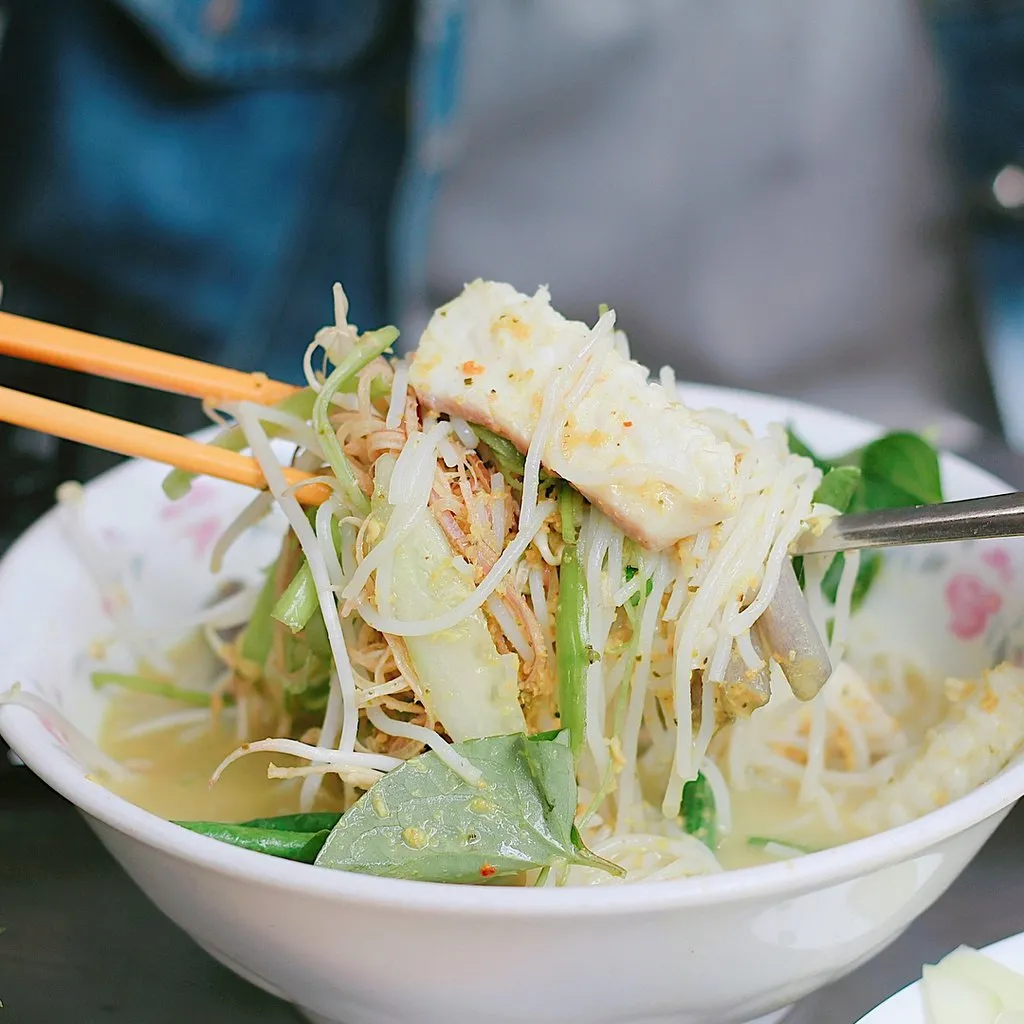 Bún num bo chóc bà Tư Xê, món ăn độc đáo