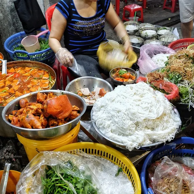 Bún riêu