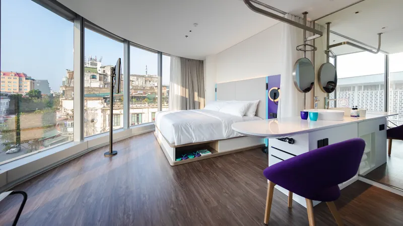 Cabin tắm hiện đại tại SOJO Ga Hà Nội