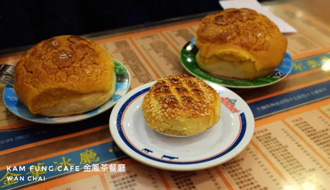 Các loại bánh ngọt hấp dẫn tại Kam Jung Cafe