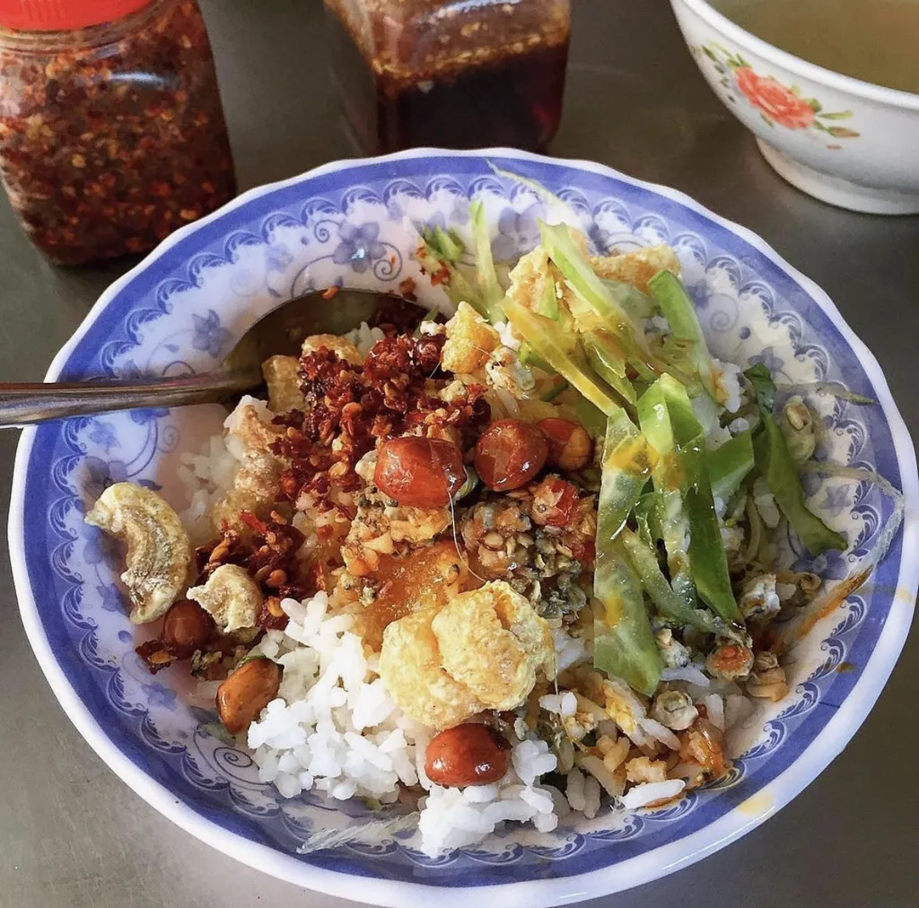 Các loại chè Huế thơm ngon, hấp dẫn. Ảnh: Gogofindfood.