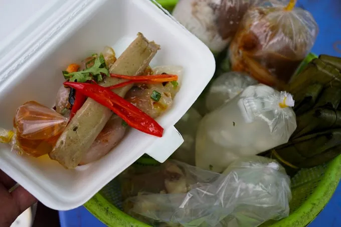 Các món ăn vặt Huế