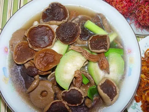 Canh nấm tràm