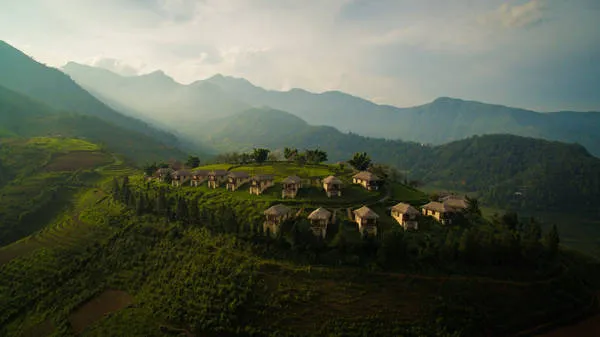 Cảnh quan nhìn từ Topas Ecolodge