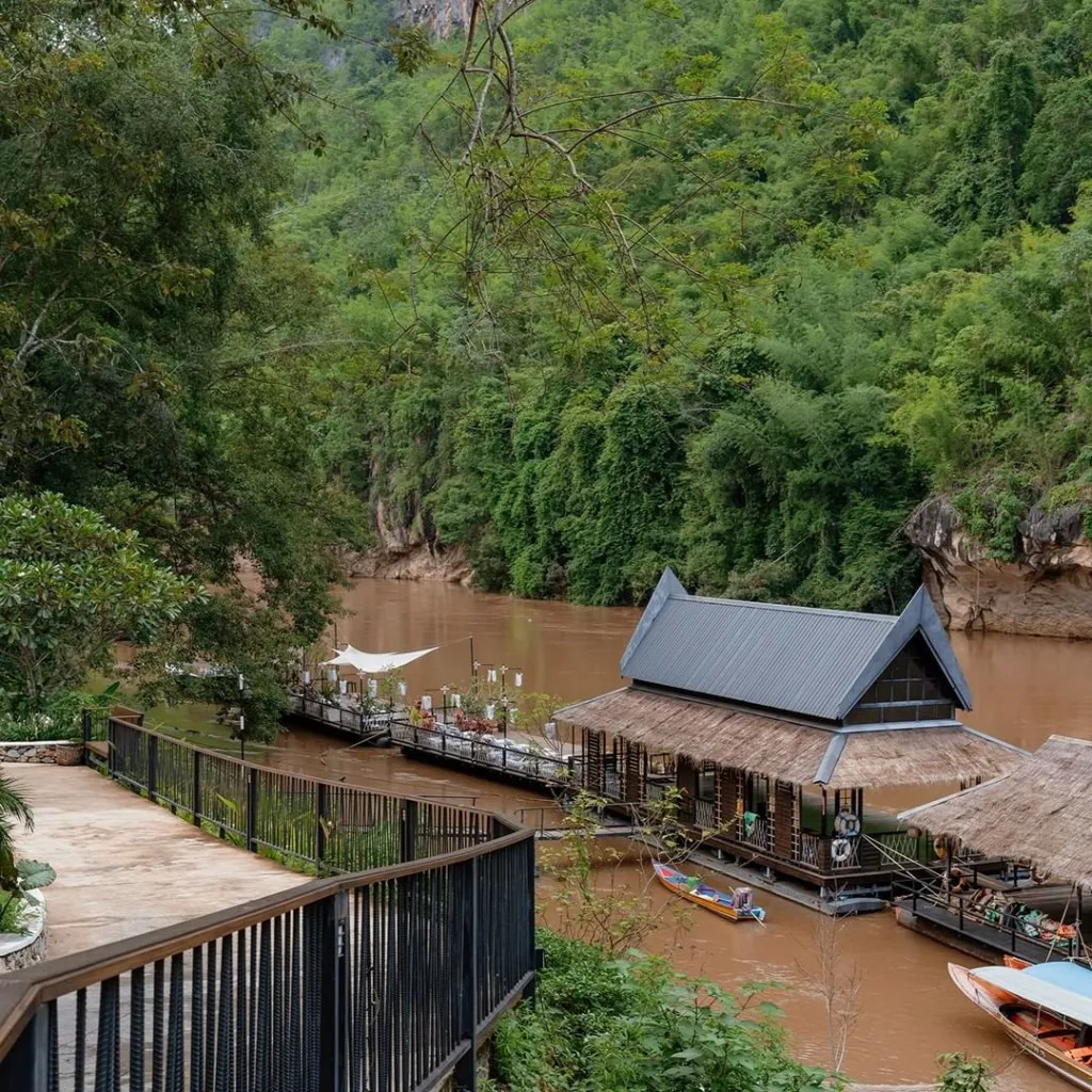 Cầu bắc qua sông Kwai