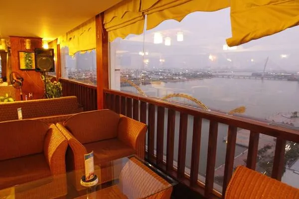 Cầu Rồng nhìn từ Cafe Green Plaza