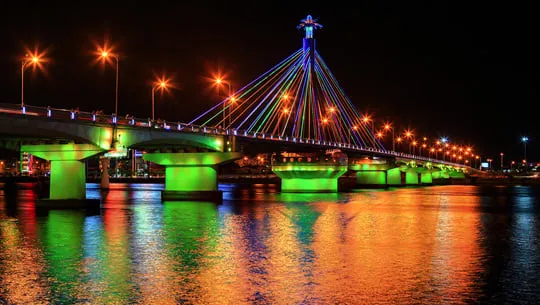 Cầu Sông Hàn về đêm