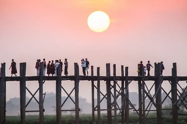 Cầu U Bein