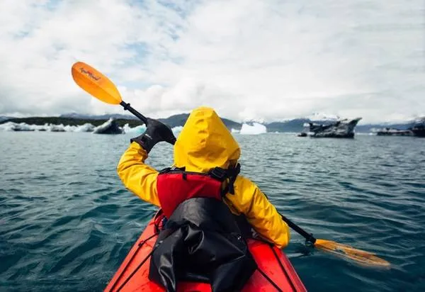 Chèo thuyền Kayak tại sông băng Columbia, Alaska