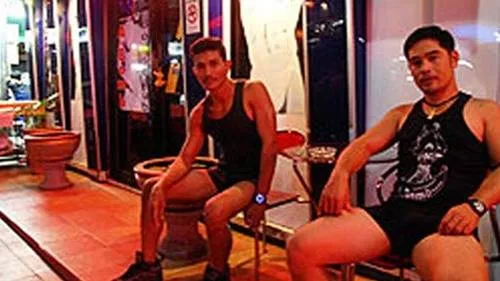 Chiang Mai - phố đèn đỏ cho đàn gay ở Thái Lan
