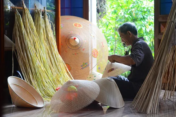 Chiếc nón ngựa - biểu tượng của Bình Định