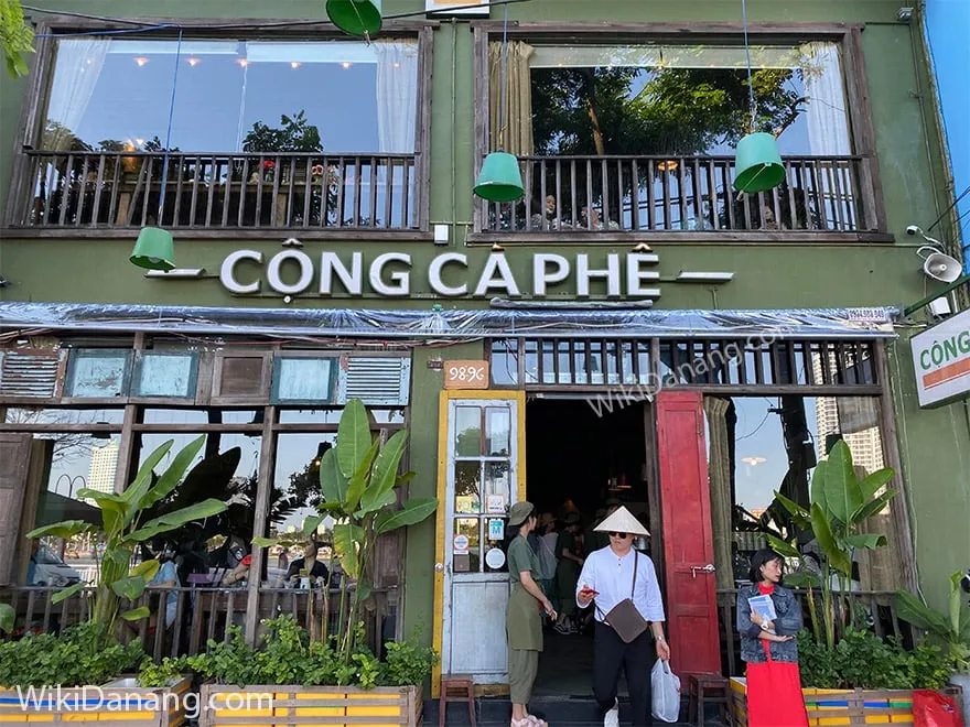 Cộng Cà phê bên sông Hàn