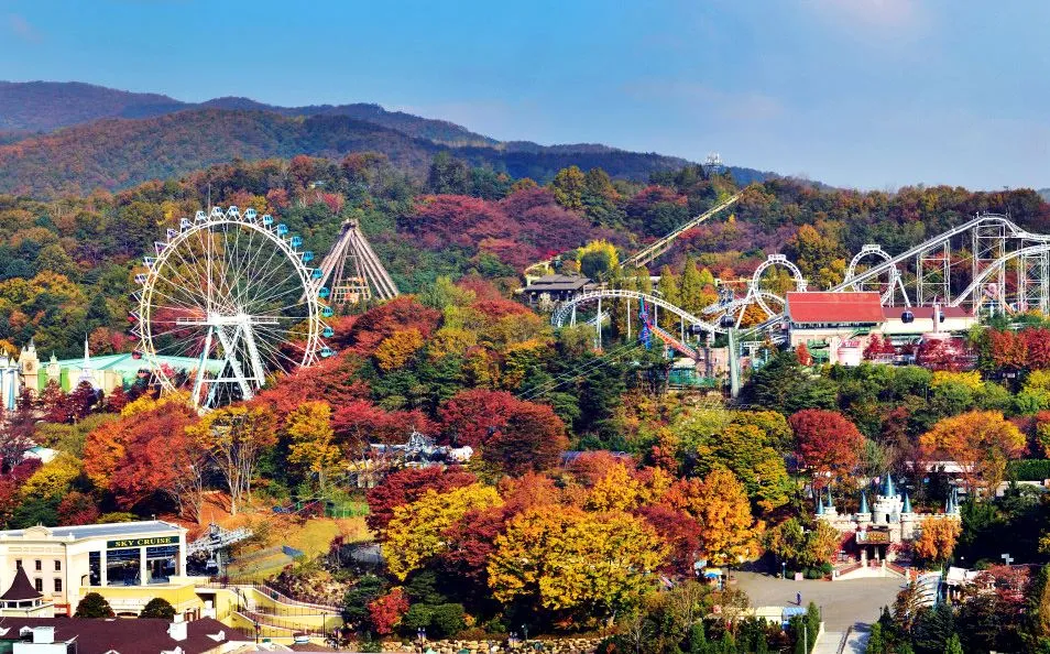 Công viên Everland với sắc màu mùa thu