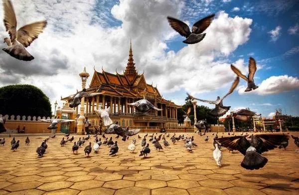 Cung điện Hoàng gia Campuchia nguy nga, tráng lệ. Ảnh: ST