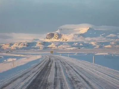 Cung đường băng tuyết hùng vĩ ở Iceland