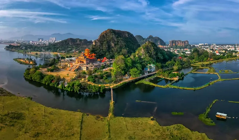 Danh thắng Ngũ Hành Sơn.