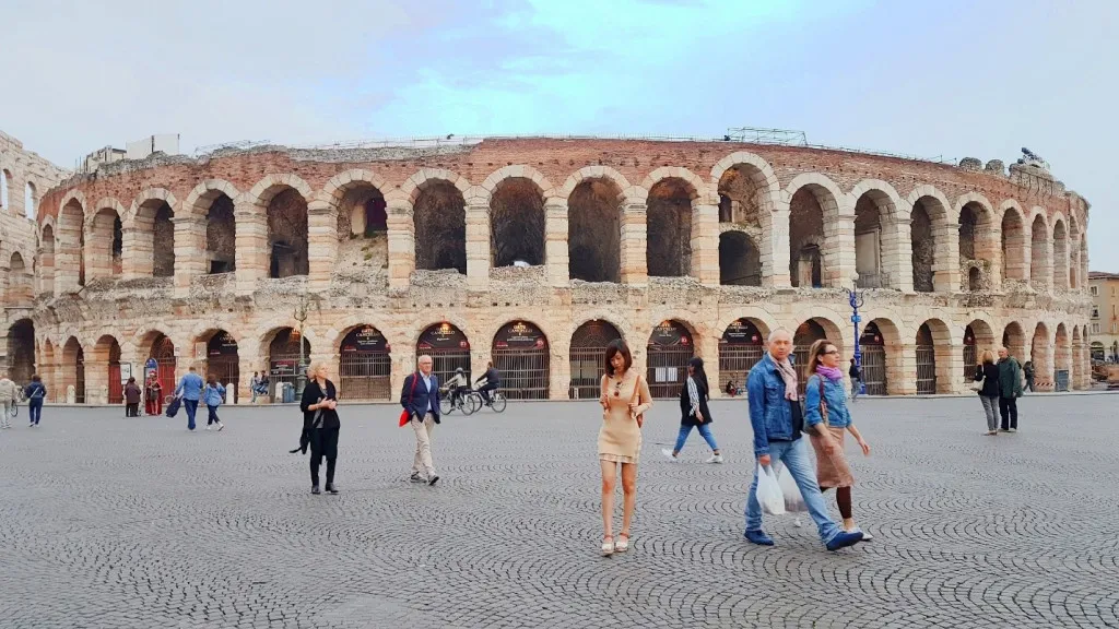 Đấu trường cổ Arena di Verona