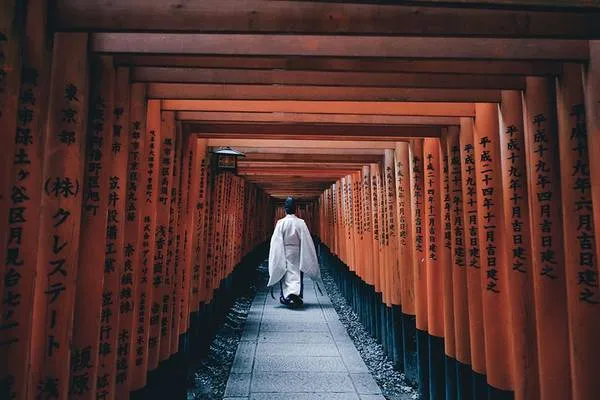 Đền Fushimi Inari Taisha ở Nhật Bản.