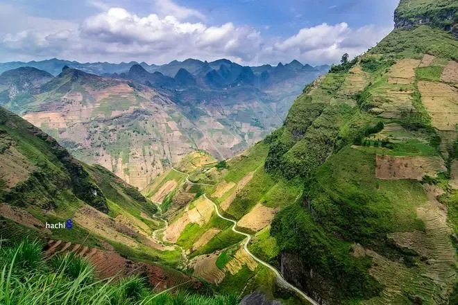 Đèo Mã Pì Lèng, Hà Giang - một trong &quot;tứ đại đỉnh đèo&quot; của Việt Nam