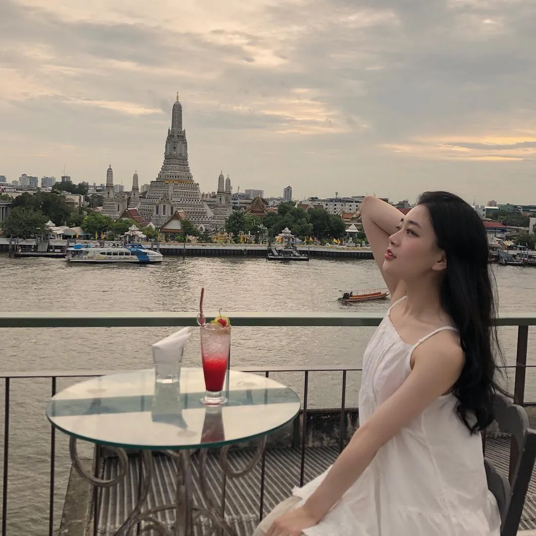 Du thuyền trên sông Chao Phraya