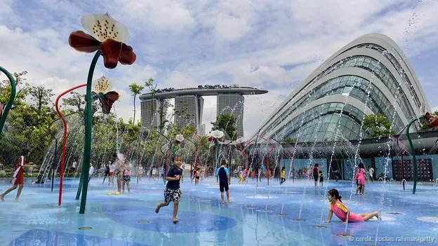 Garden by the Bay của Singapore.