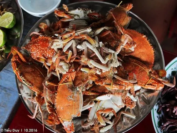 Ghẹ Hàm Ninh - đặc sản Phú Quốc