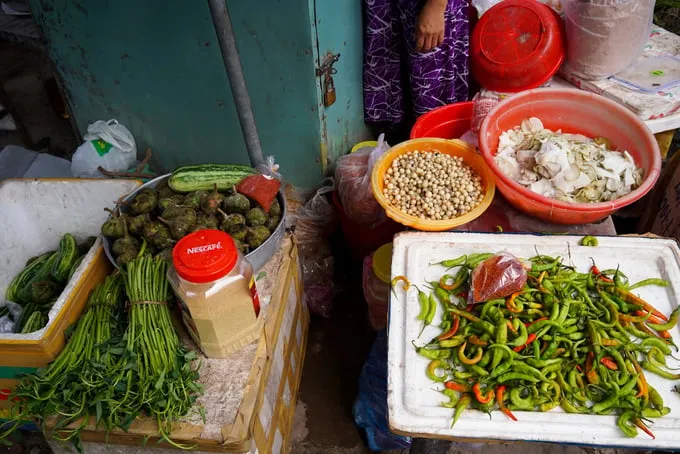 Gian hàng bán rau củ quả Huế