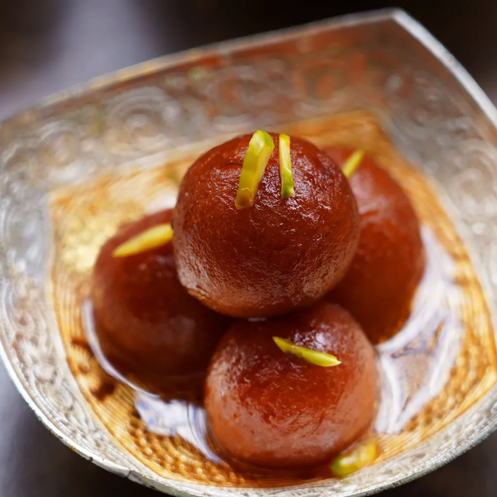 Gulab Jamun - Món tráng miệng ngọt ngào của Ấn Độ