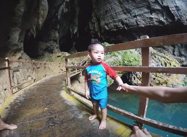 Hang Tối - điểm đến hấp dẫn tại Quảng Bình.