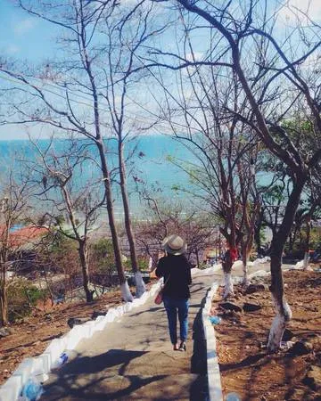 Hình ảnh cung đường phượt đến biển Dinh Cô bằng xe máy. Ảnh: min.applechul