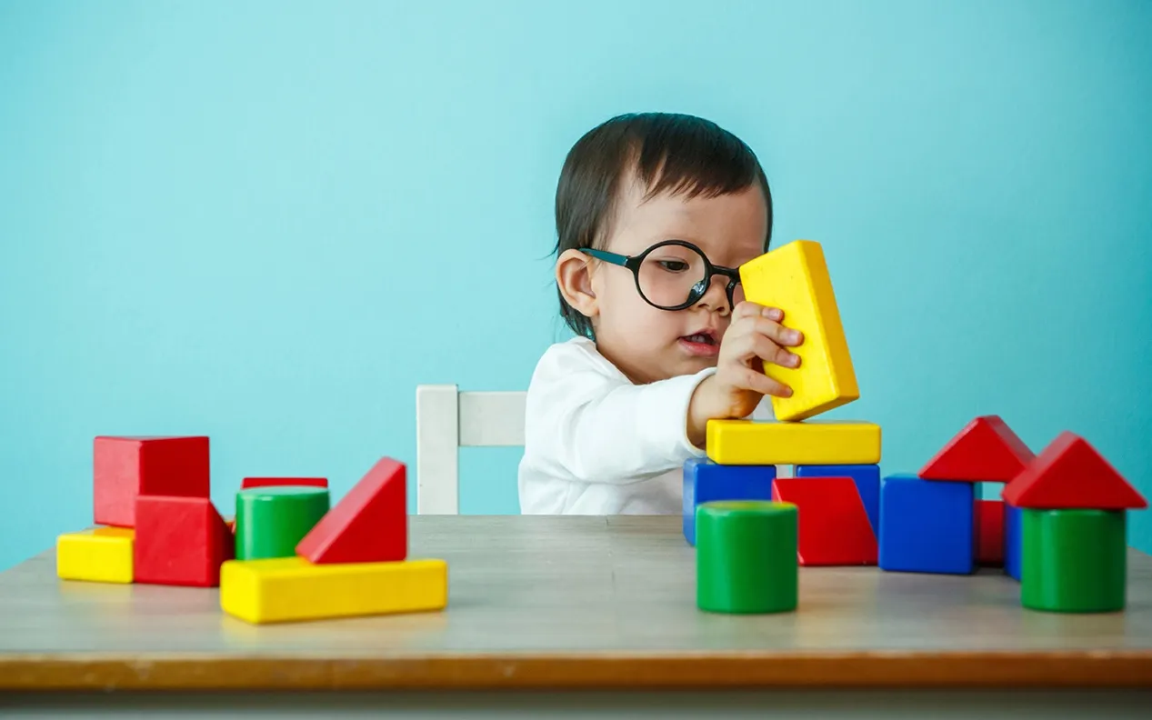 Hình ảnh minh họa về lợi ích của sữa Aptamil cho sự phát triển của trẻ