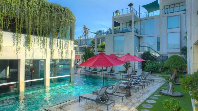 Hồ bơi FuramaXclusive Ocean Beach Bali