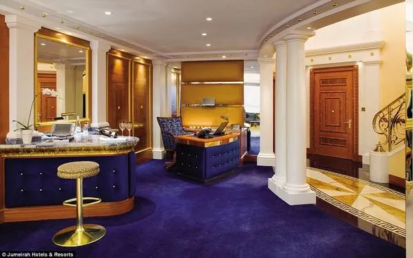 iPad dát vàng tại Burj Al Arab