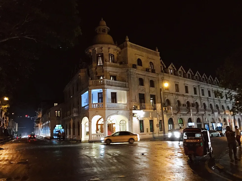 Kandy về đêm