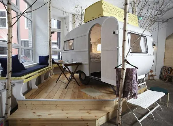 Khách sạn Caravan
