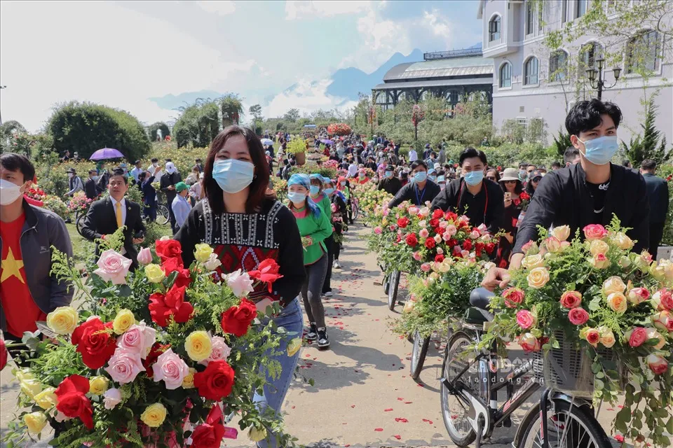 Khai mạc Lễ hội mùa hè ở Sapa. Ảnh: Báo Lao Động