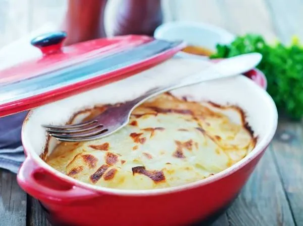 Khoai tây đút lò kiểu Pháp (Gratin Dauphinois)