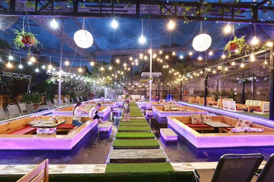 Không gian Cafe Vườn Cá nhìn từ trên cao