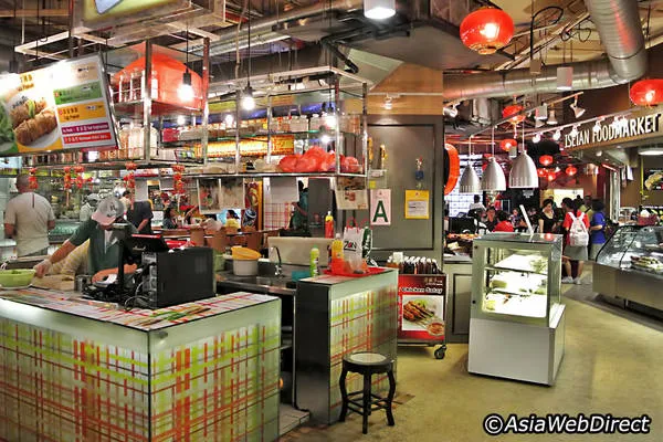 Không gian đậm chất Trung Hoa tại khu ẩm thực Hutong