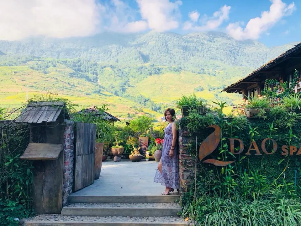 Không gian mở tại Lá Dao Spa &amp; Coffee House