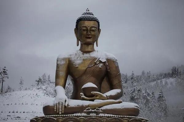Không khí trong lành, khung cảnh hoang sơ của Himalaya mang đến sự yên tĩnh tuyệt đối cho Bhutan.