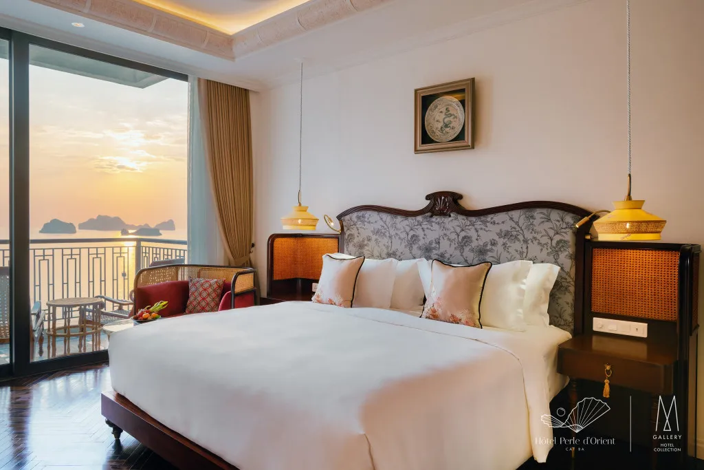 Khu vực hồ bơi vô cực tại khách sạn