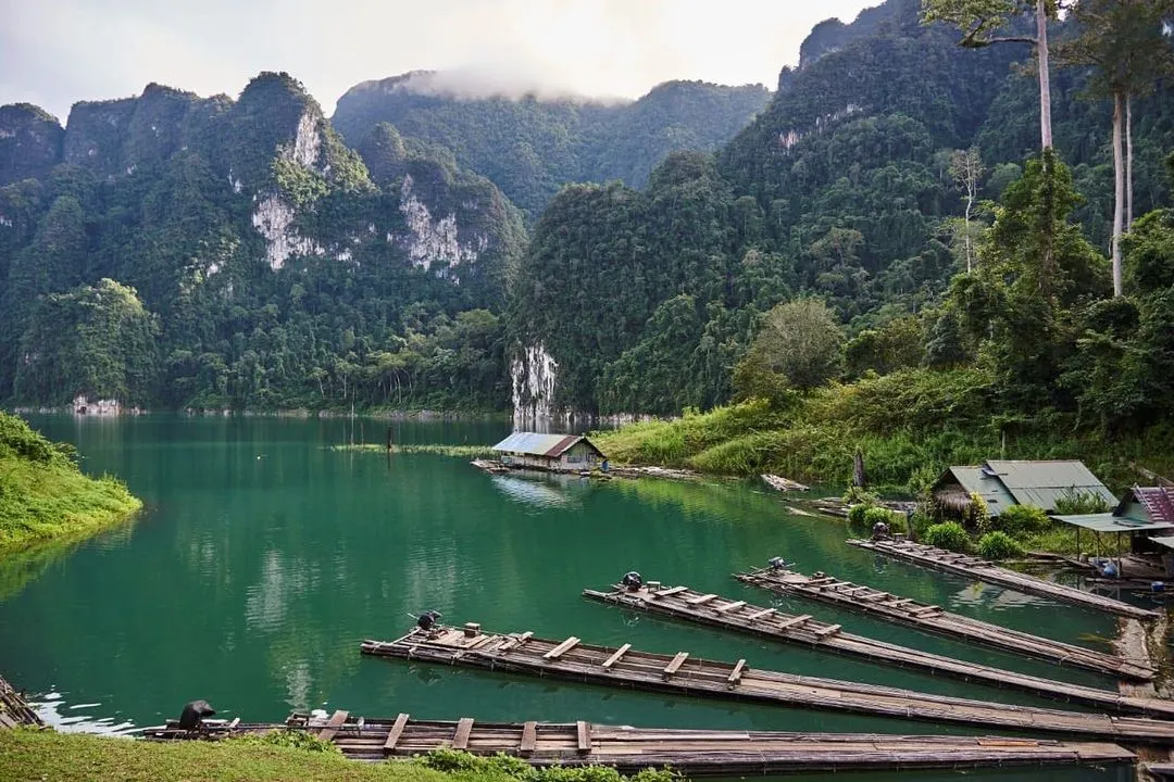 Khung cảnh Vườn quốc gia Khao Sok