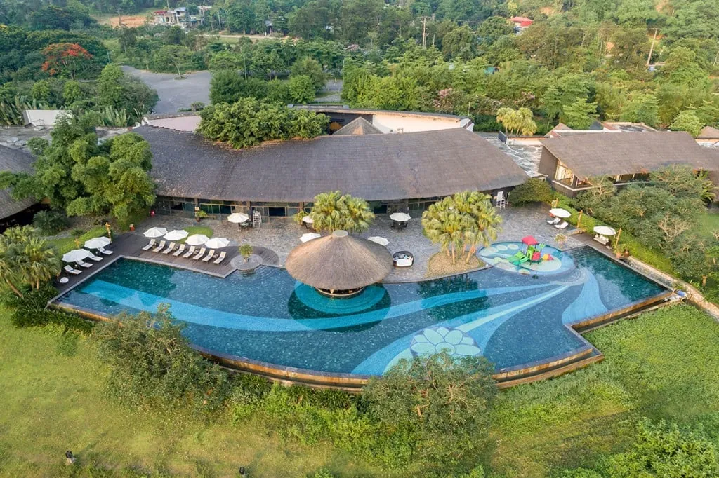 Khuôn viên Serena Resort Kim Bôi