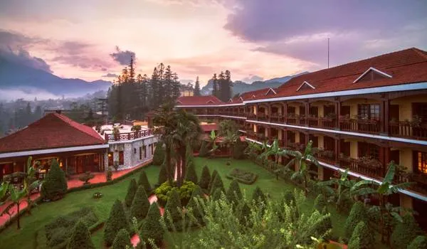 Khuôn viên Victoria Sapa Resort &amp; Spa
