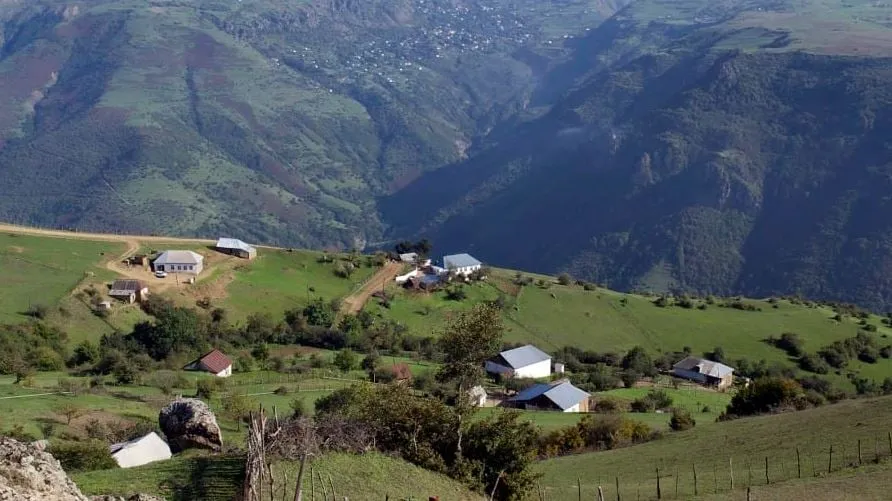 Làng Lerik, Azerbaijan