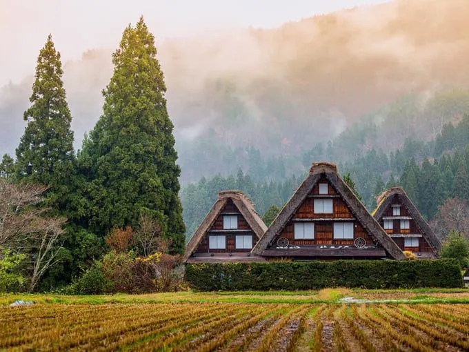 Làng Shirakawa-go