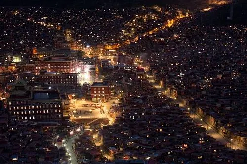  Larung Gar được mệnh danh là học viện Phật giáo lớn nhất thế giới với hơn 40.000 vị tăng và ni tu tập tại đây. Ảnh: Tâm Bùi. 