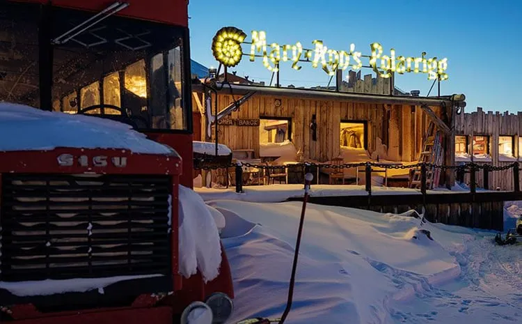 Longyearbyen, thị trấn nằm giữa lục địa Na Uy và Bắc Cực. Ảnh: Erik Abel/Scandinavian traveler.